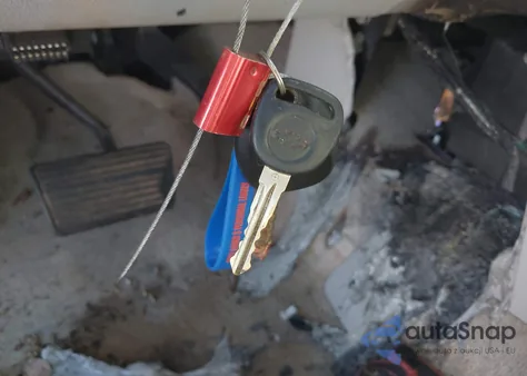 2009 Chevrolet Tahoe Ltz from USA, damaged, VIN 1GNFC33J69R212456